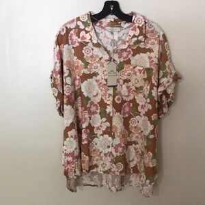 NEW Casa Cabana Floral Linen Top.